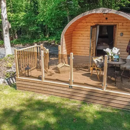 Hill Of Oaks 캠프장 5*