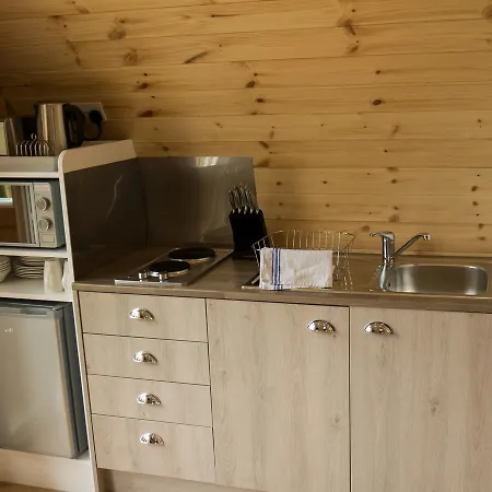 캠프장 Hill Of Oaks 5*