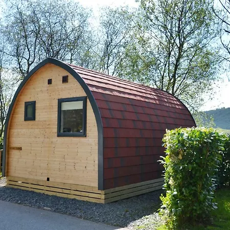 캠프장 Hill Of Oaks 5*