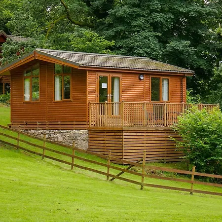 Кемпинг Hill Of Oaks 5*